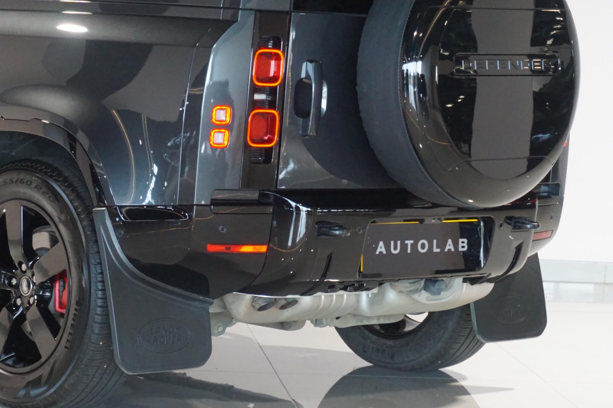 Land Rover Defender 90 3.0 D300 MHEV X-Dynamic HSE Hard Top SUV 3dr Diesel Auto 4WD SWB Euro 6 (s/s) (300 ps)